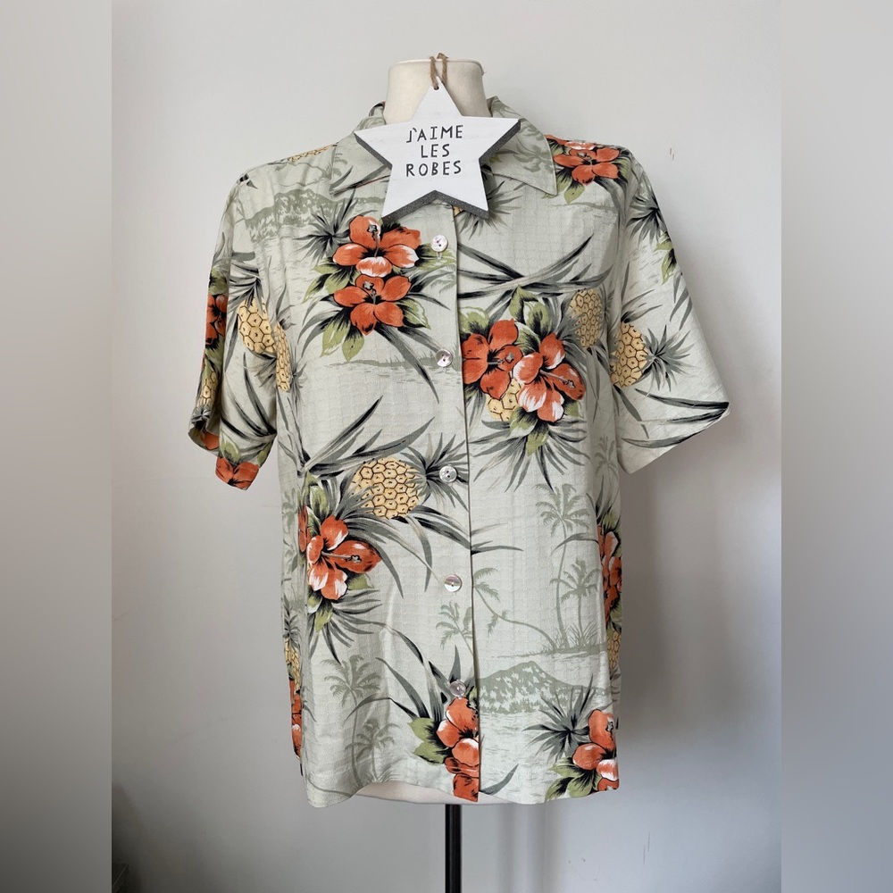TOMMY BAHAMA Orange and Green Tropical Women’s Hawaiian Shirt